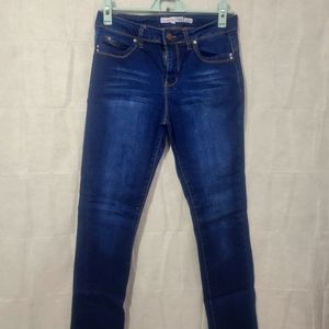 YMI wannabettabutt size 9